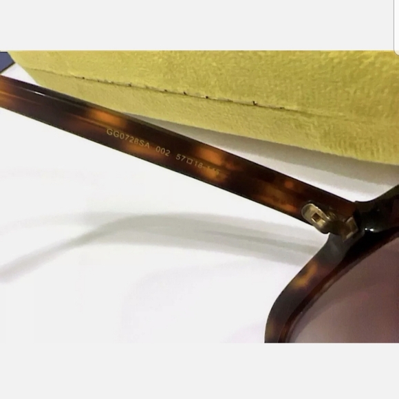 **NEW** Gucci GG0418S Sunglasses - Picture 3 of 5